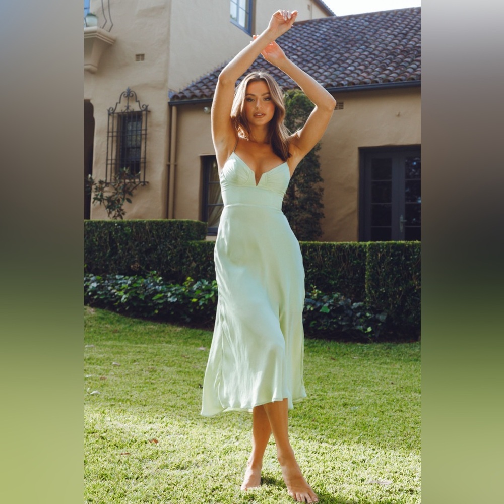 NWT Selfie Leslie Lake Como Fitted Bodice Cami Strap Midi Dress Avocado - Size M - Picture 12 of 14